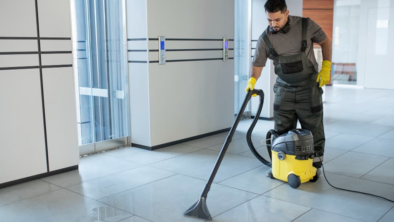 Top-Rated Cleaning Services Near Me for a Spotless Home