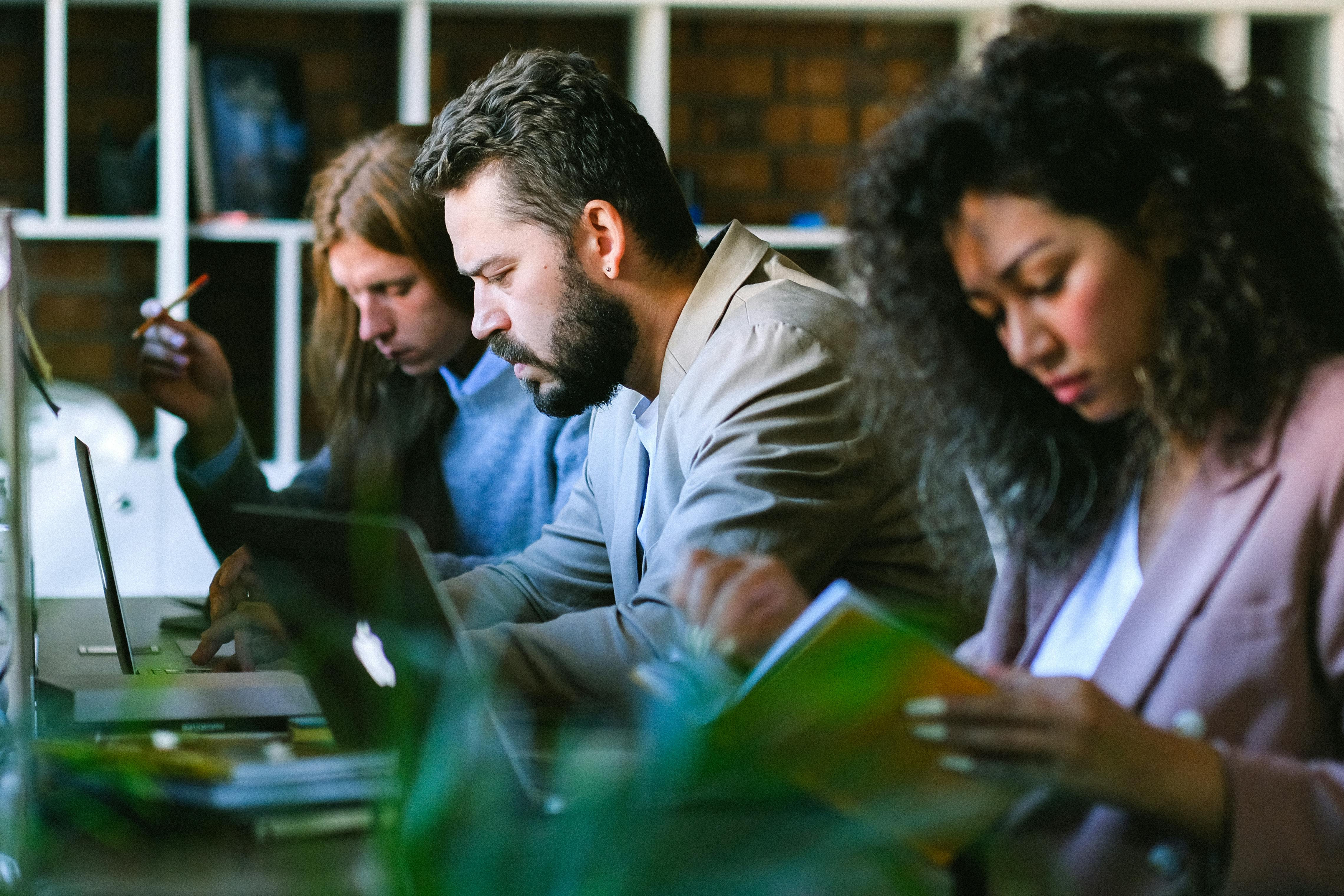 How HubXpert Uses Hubspot Marketing Email for Growth