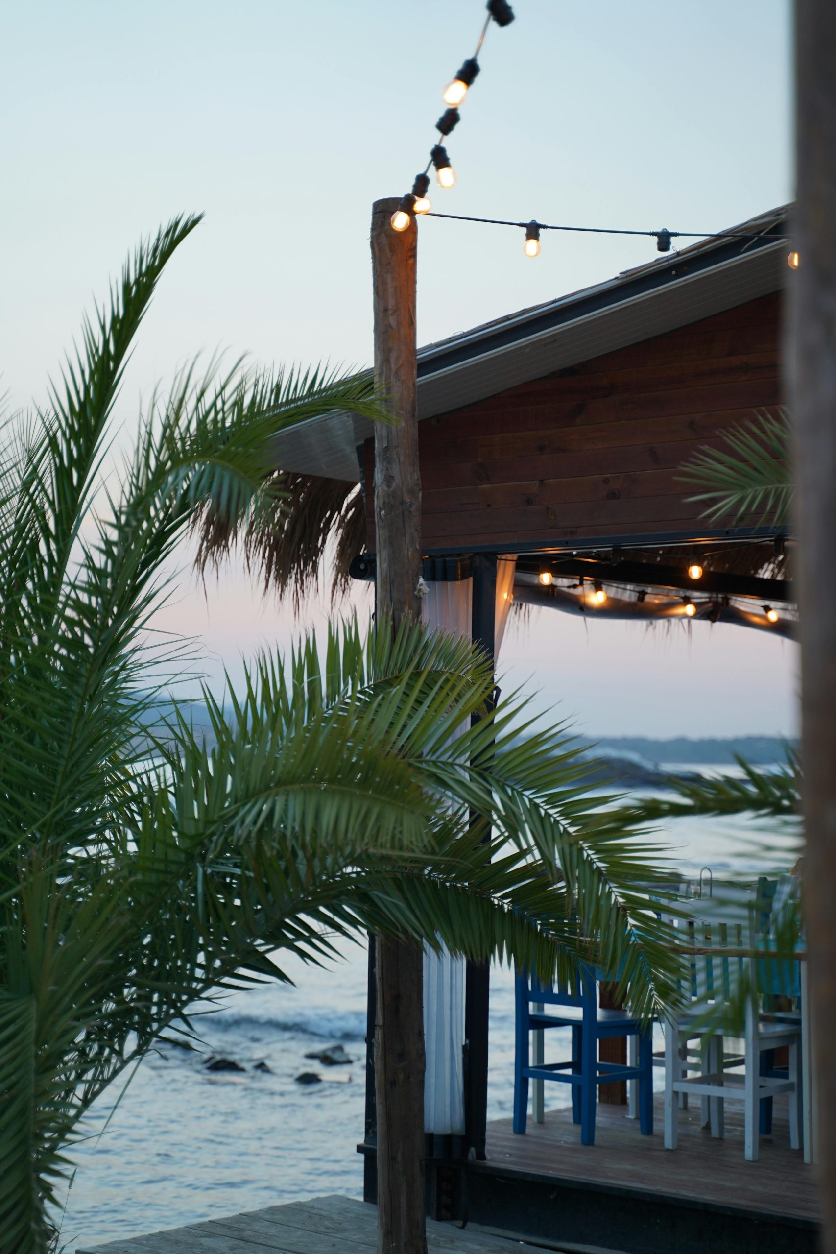 Coastal Cabana: A Coastal Retreat in the Heart of District 18
